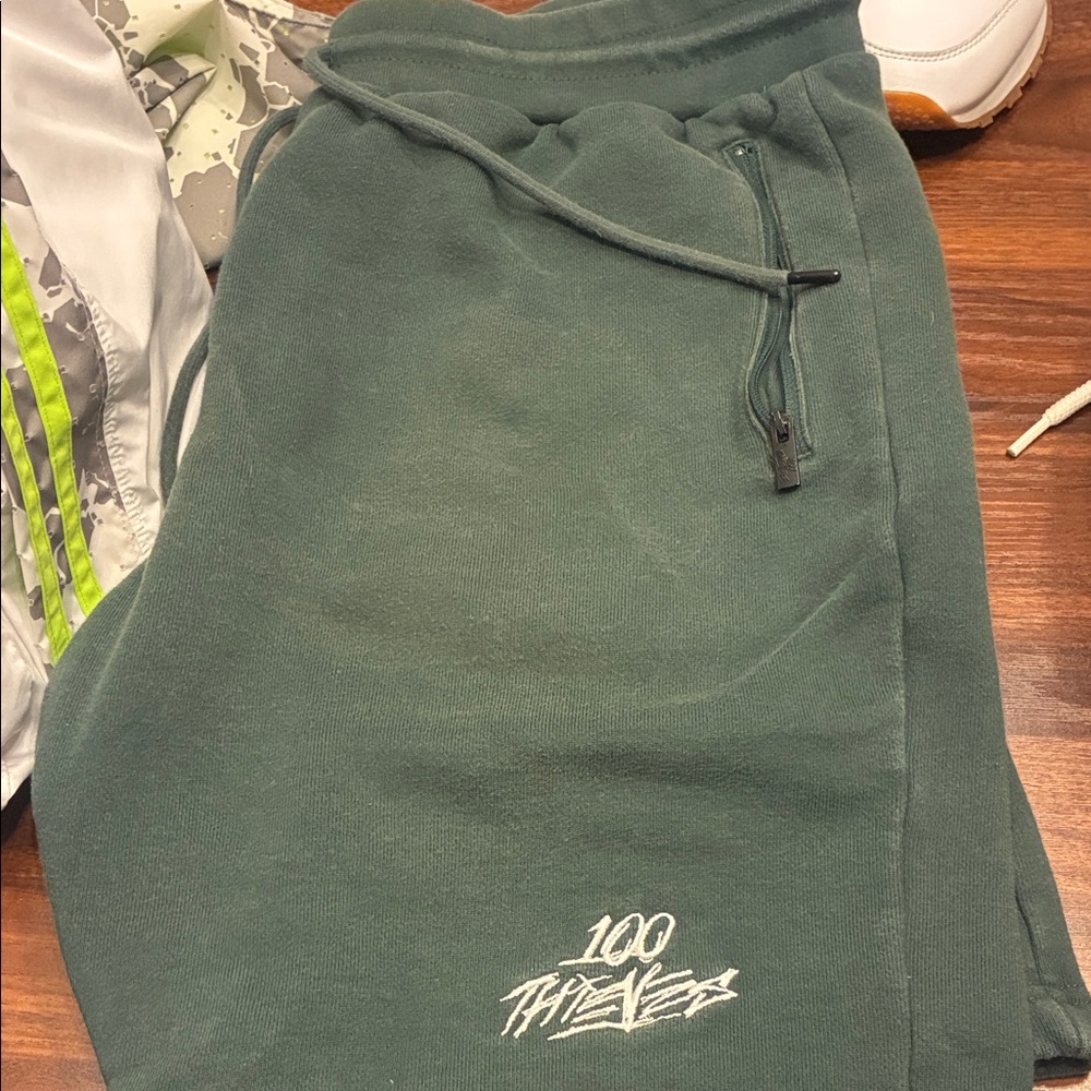 100 Thieves Men's Athletic Shorts - Forest Green